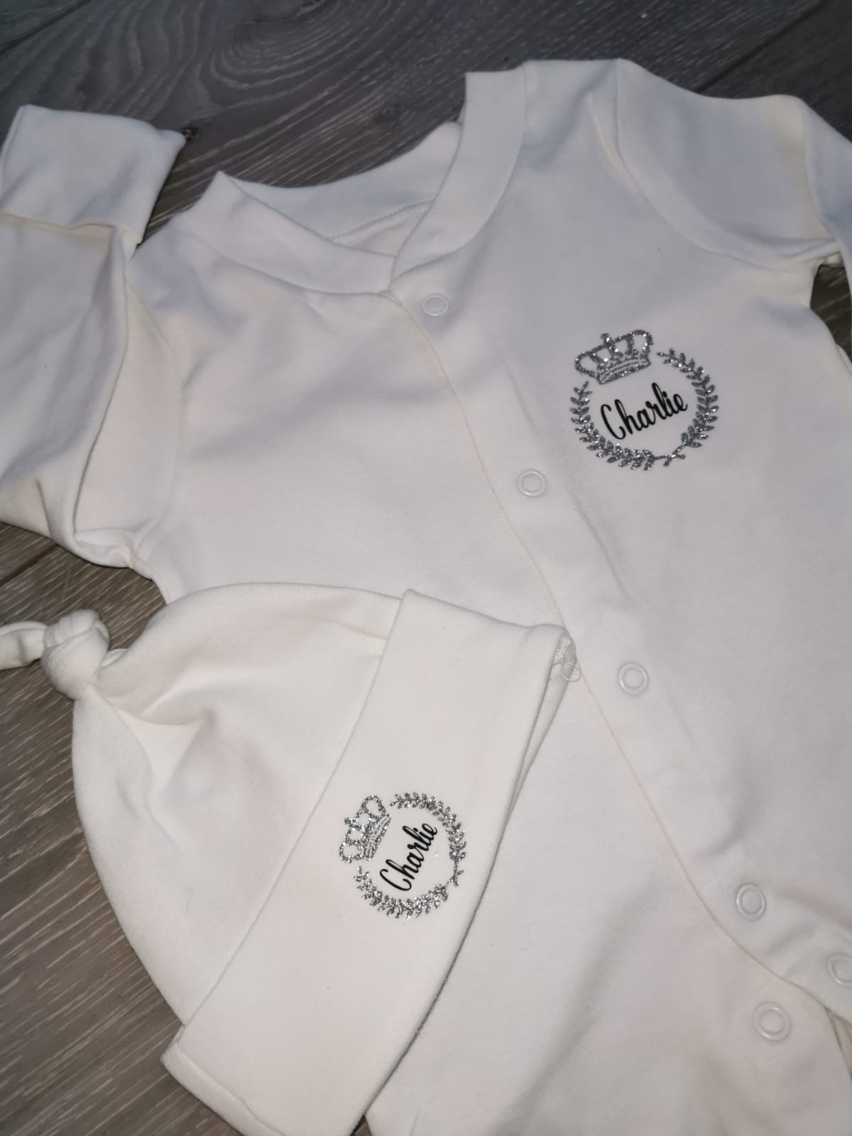 Personalised New Baby Crown & Crest Babygrow & Hat Set - New Baby Gift - Coming Home Outfit - Baby Set